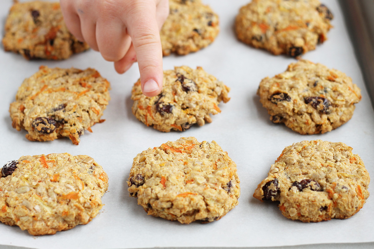 Best Healthy Oatmeal Cookies with Apple and Carrot