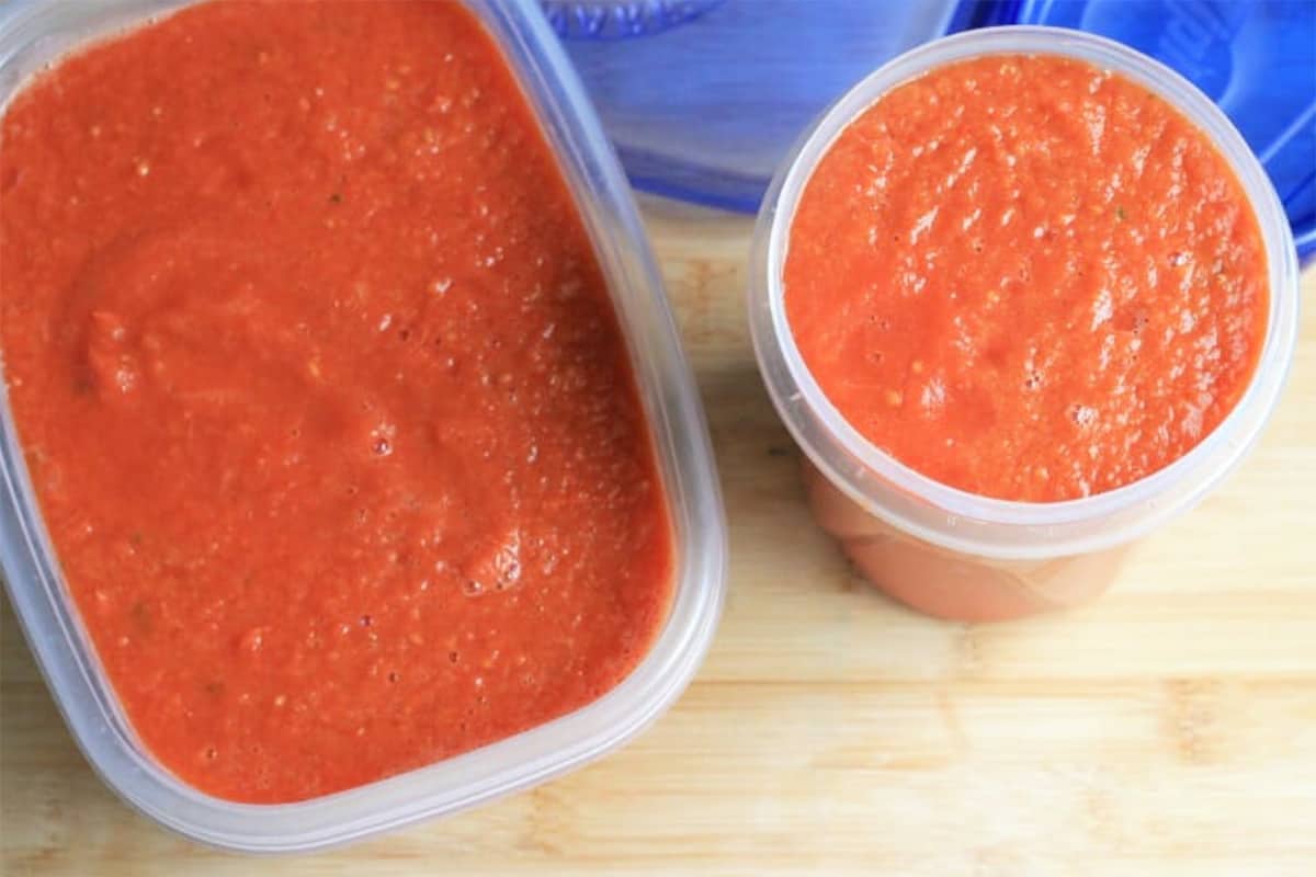 Easy Tomato Sauce (from Fresh Tomatoes) in the Slow Cooker