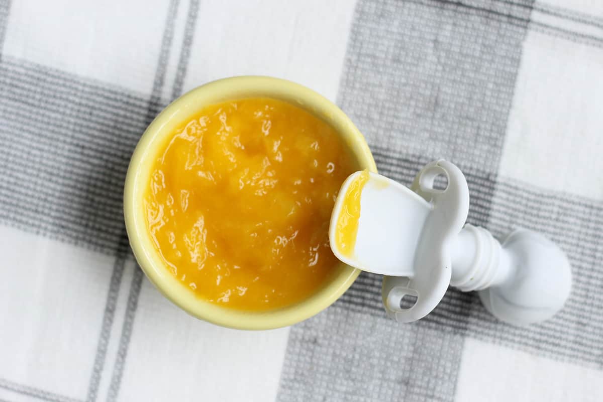 5-Minute Mango Puree and Toddlers